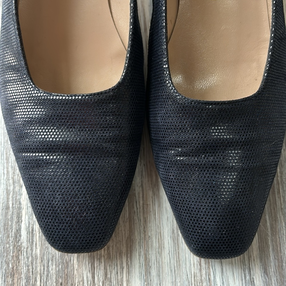 FERRAGAMO Leather Pumps - Picture 3 of 10